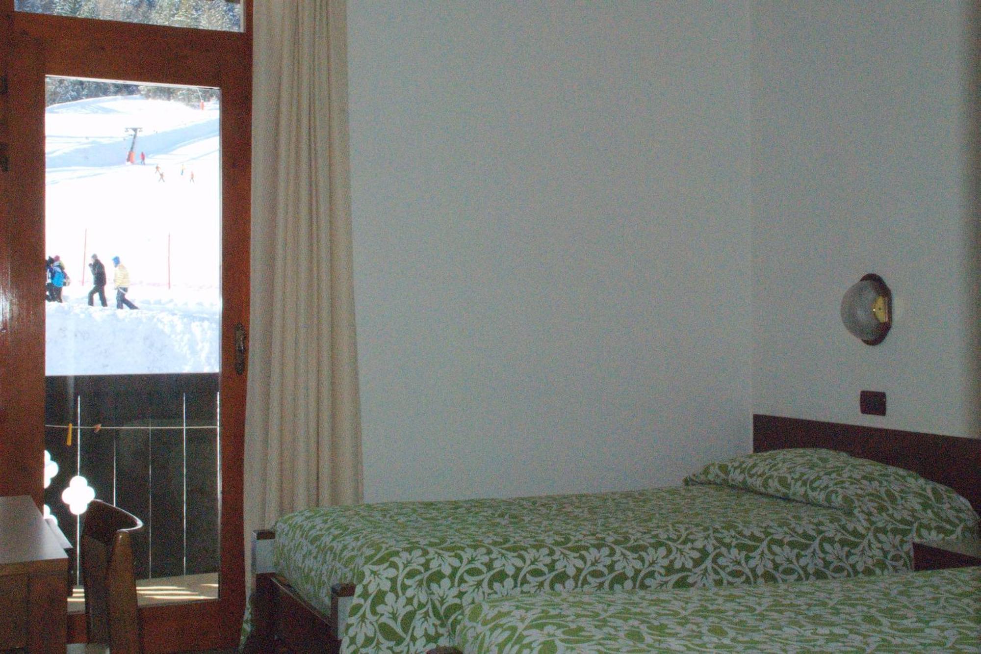 Hotel Davost Forni di Sopra Exterior foto