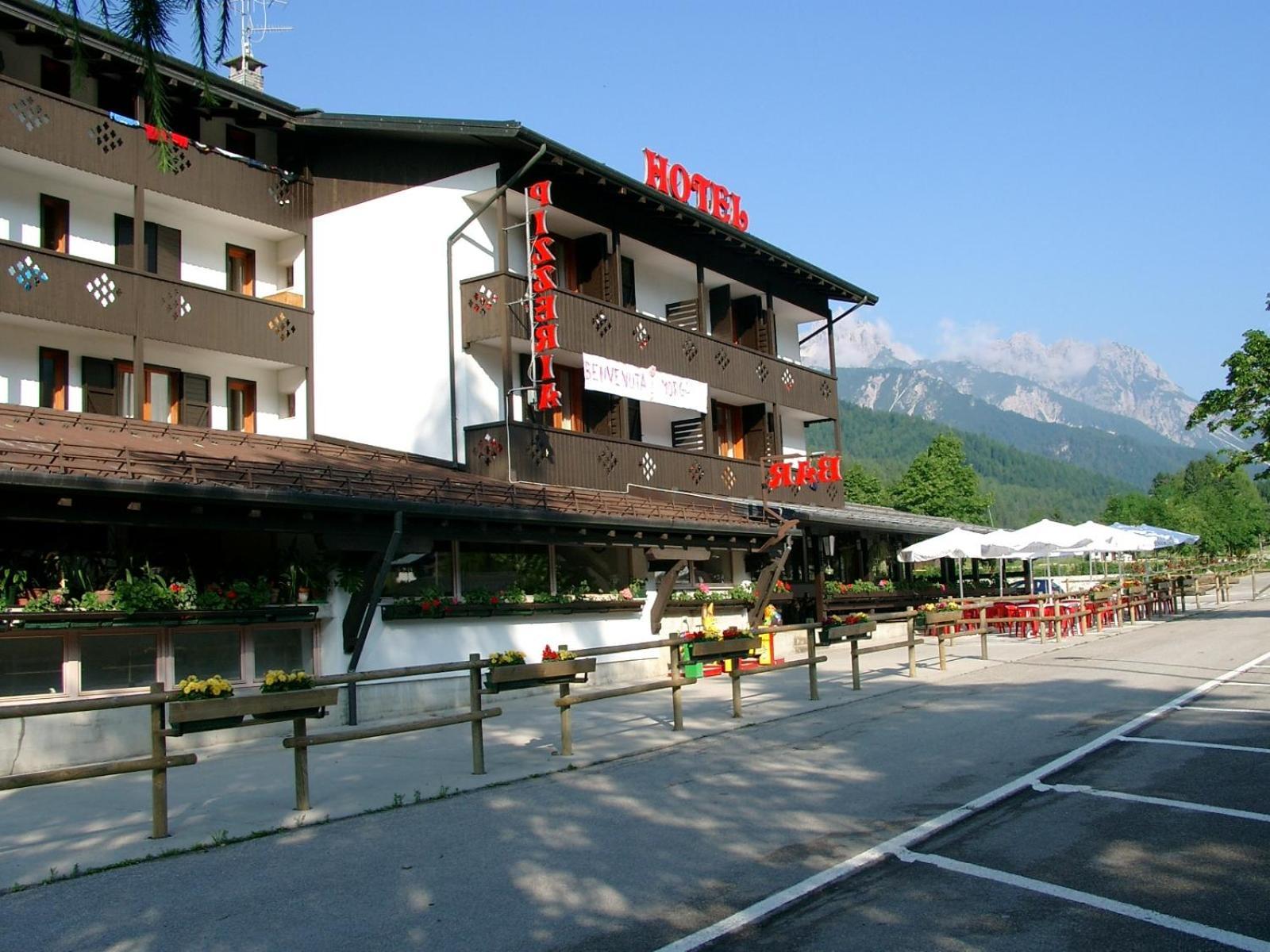 Hotel Davost Forni di Sopra Exterior foto